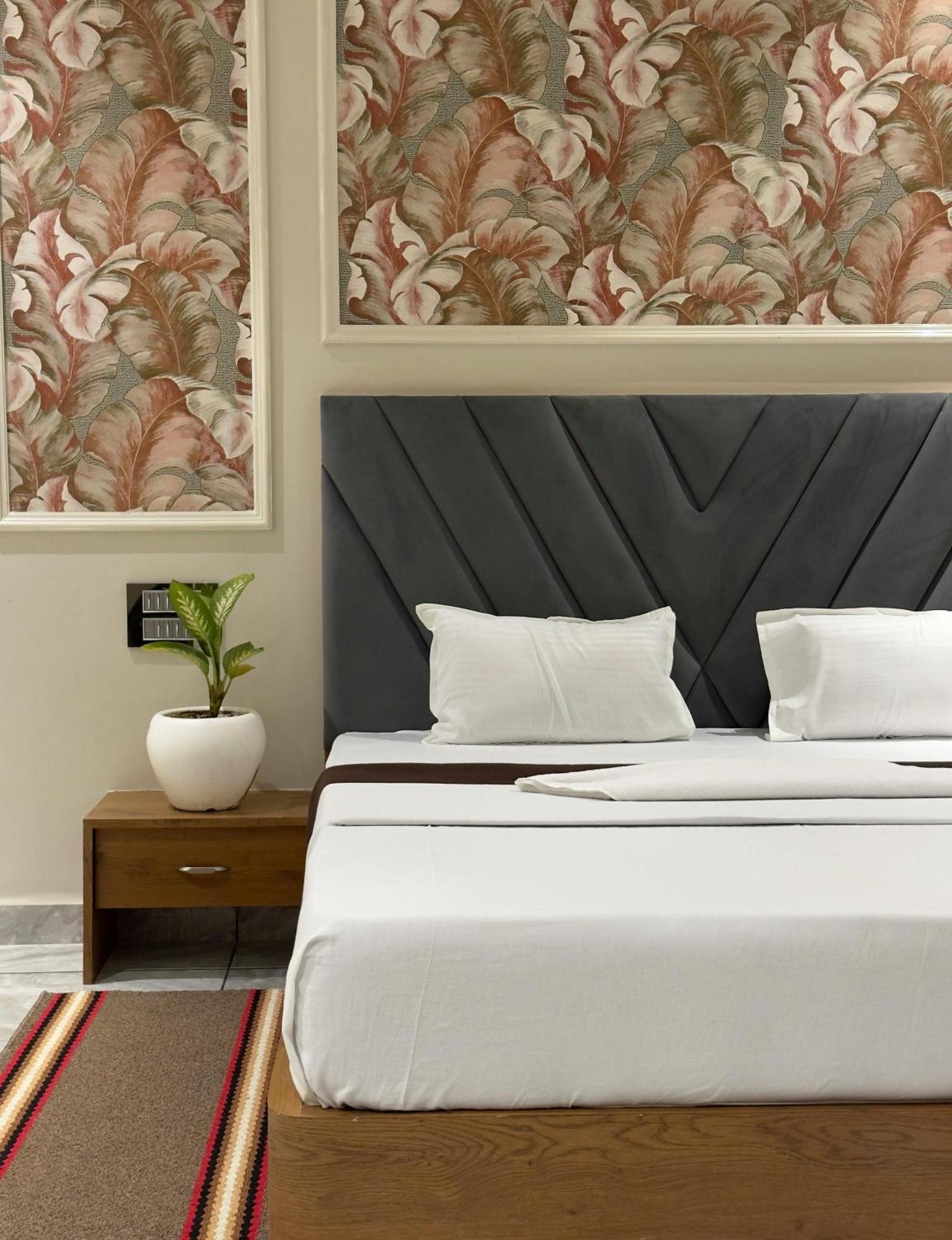 Hotel Tej Inn Plaza Near Igi Airport Delhi Nové Dillí Exteriér fotografie